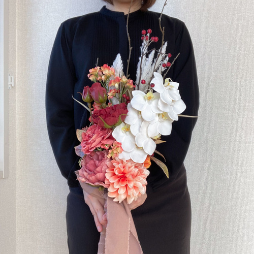 油絵よっこ様専用確認ピンクとオレンジ色の花を差した花瓶