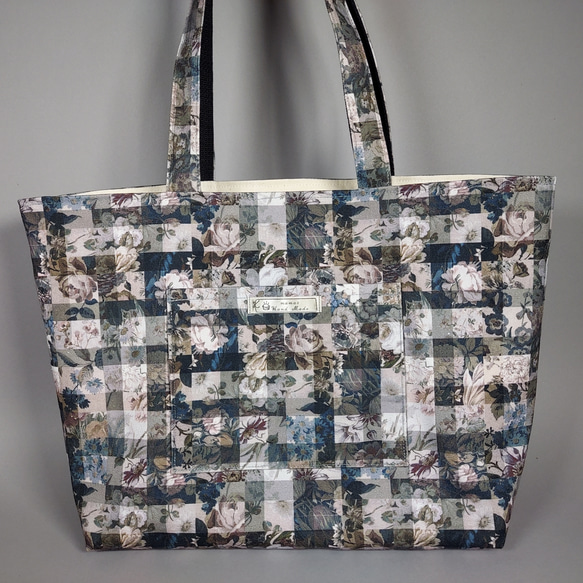モモタロウ　リバティ　キルト特大トートバッグ　アーカイブギンガム　グレー トートバッグ大(LIBERTY アーカイブギンガム グレー) トート