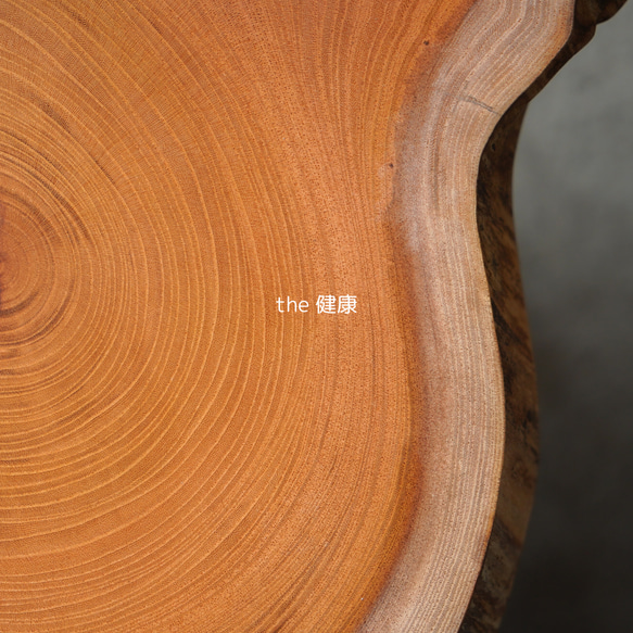 欅のアタマの輪切り 一枚板 ローテーブル 17枚目の画像
