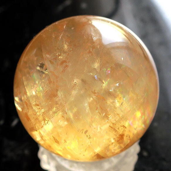 ゴールデンカルサイト スフィア（丸玉）a Golden Calcite Sphere 4枚目の画像