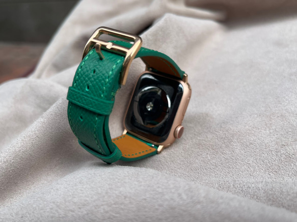 Apple Watch レザーストラップは、グリーンカラーの高品質フレンチエプソム牛革製です（送料無料） 5枚目の画像