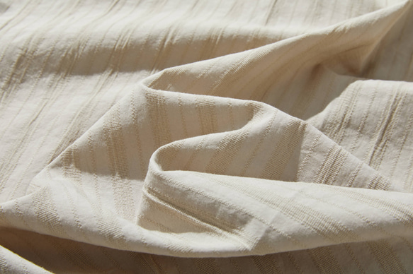 優雅襯衫，擴大服裝範圍 棉麻提花長袖襯衫 米色 24A05-2 第11張的照片
