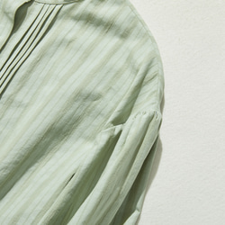 着こなしの幅が広がる上品見えブラウス　コットンリネンジャガード　長袖ブラウス　薄緑　24A05-3 3枚目の画像