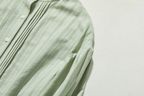優雅襯衫，拓展穿搭範圍 棉麻提花長袖襯衫 淺綠色 24A05-3 第3張的照片