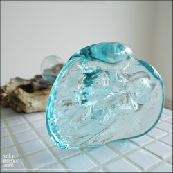 硝子フラワーベースSin 花瓶 プリミティブガラスベース 手作り 一輪挿し 一点物 ハンドメイド 無垢材 自然な様 4枚目の画像