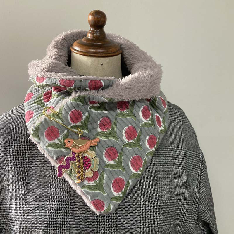 未使用※インド ブロックプリント 中綿入りキルト エキゾチック　マルチラグ 未使用※インド ブロックプリント 中綿入りキルト エキゾチック