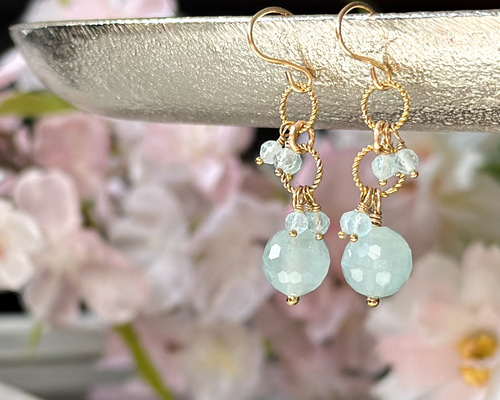 14kgf*ミルキーアクアマリンのボンボンピアス／イヤリング*天然石