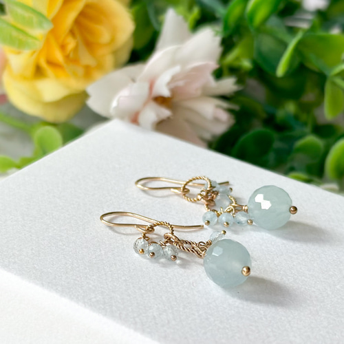 14kgf*ミルキーアクアマリンのボンボンピアス／イヤリング*天然石