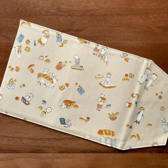 【四六判ソフトカバー用】パン大好きネコさんのブックカバー 6枚目の画像