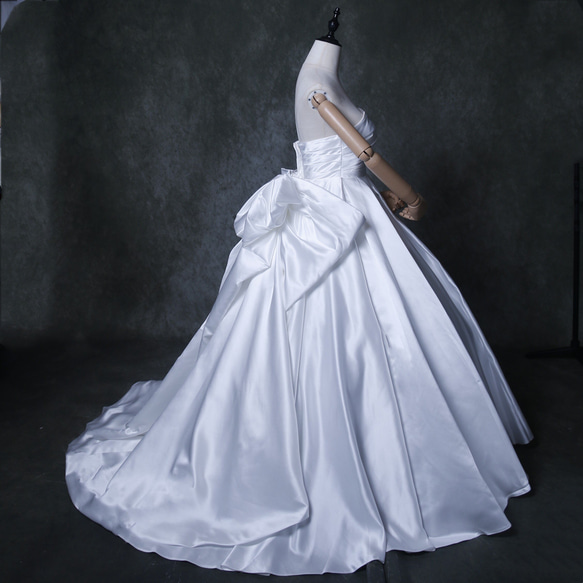 送料無料！ウェディングドレス ふっくら柔らかなバックリボン 取り外し 可愛い 花嫁 抜群のおしゃれ見え バスト 　　ウェスト CoCo