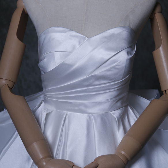 送料無料！ウェディングドレス ふっくら柔らかなバックリボン 取り外し 可愛い 花嫁 抜群のおしゃれ見え バスト 　　ウェスト CoCo