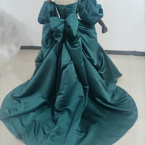 送料無料！人気上昇！カラードレス パーティードレス ベアトップ  