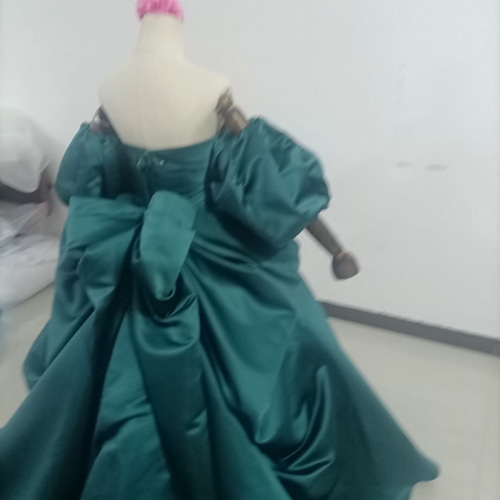 送料無料！人気上昇！カラードレス パーティードレス ベアトップ  