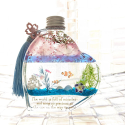 ☆受注生産☆ 桜ハーバリウムと熱帯魚ハーバリウム 三層 ハート型ハーバリウム 4枚目の画像