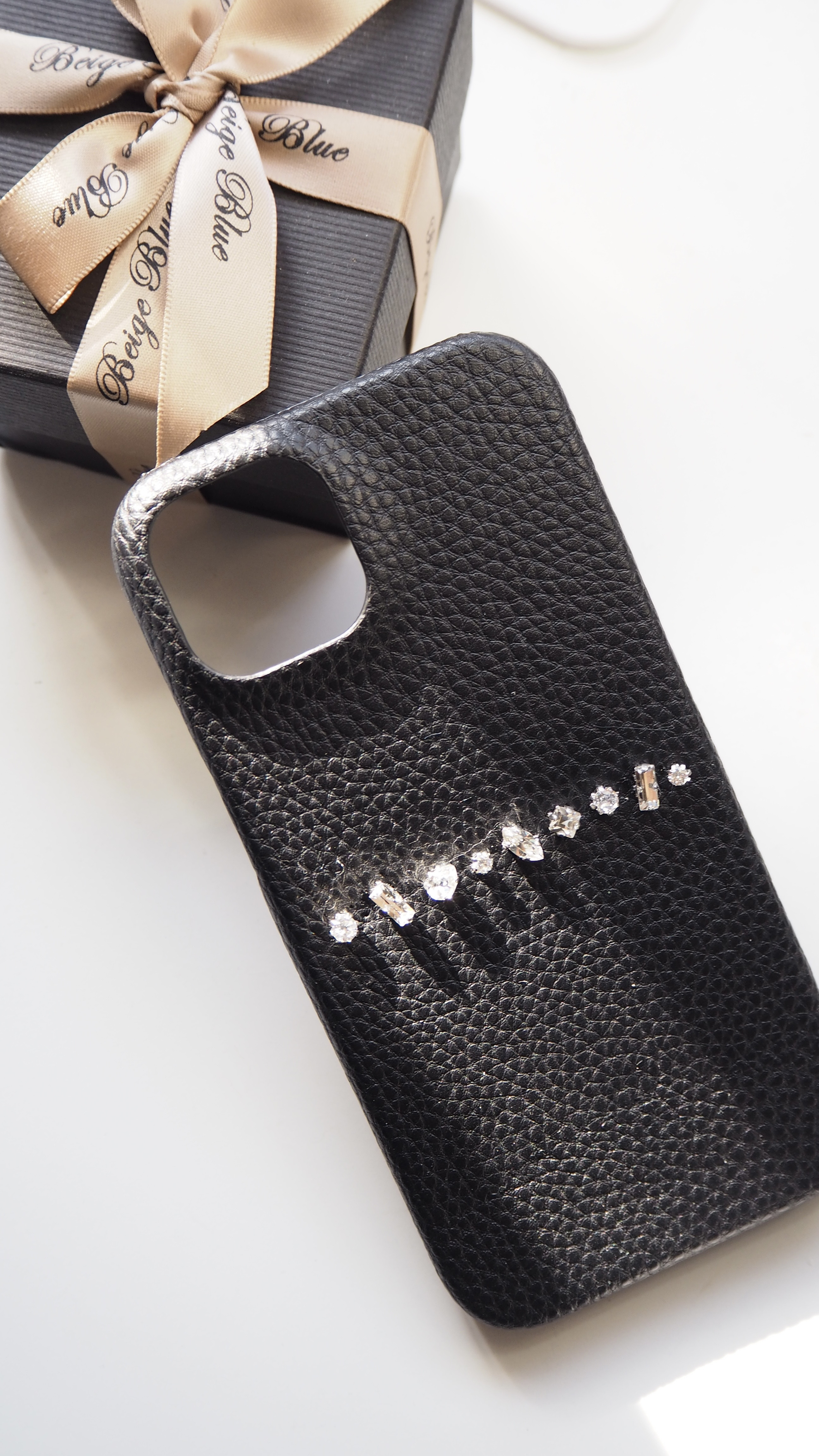 Mini Crystals ミニクリスタルズ　ビジュースマホカバー