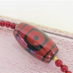 B３３　ネックレス　エスニックデザイン　赤めのう　レッドガーネット　天然石　天然石ビーズアクセサリー 4枚目の画像