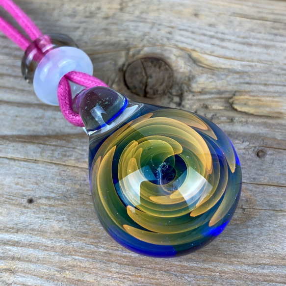 Fume Dot Helix Twist Glass  ボロシリケイトガラスペンダント WITF9 1枚目の画像