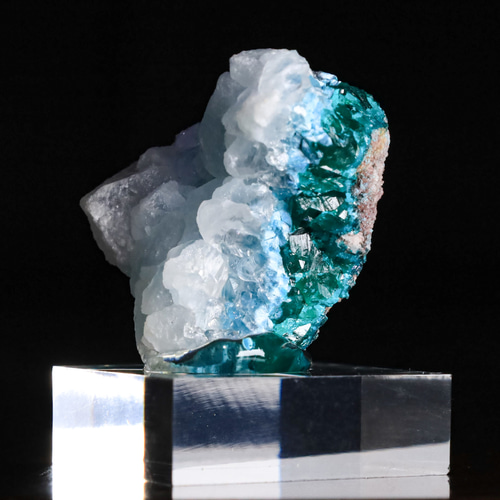 サービス品 ダイオプテーズ 水晶 共生 鉱物 標本 原石 Amazon.co.jp: ダイオプテーズ 水晶 A1 共生 鉱物 標本 原石