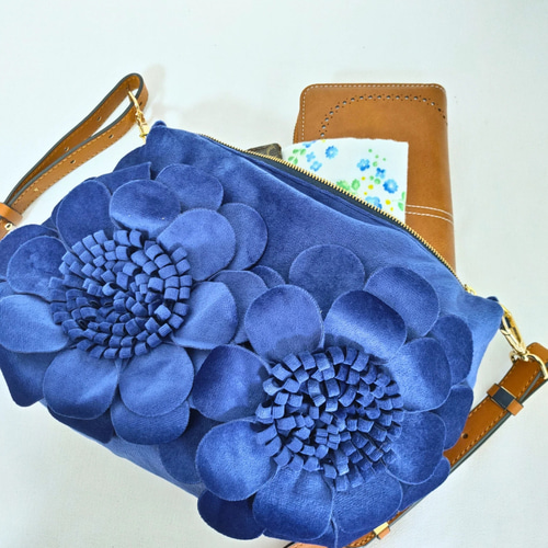 ちょうどいい】限定品 お花を連れて歩くバッグ ❁.｡.:*クロスボディ