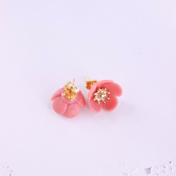 梅の花の耳飾り 4枚目の画像