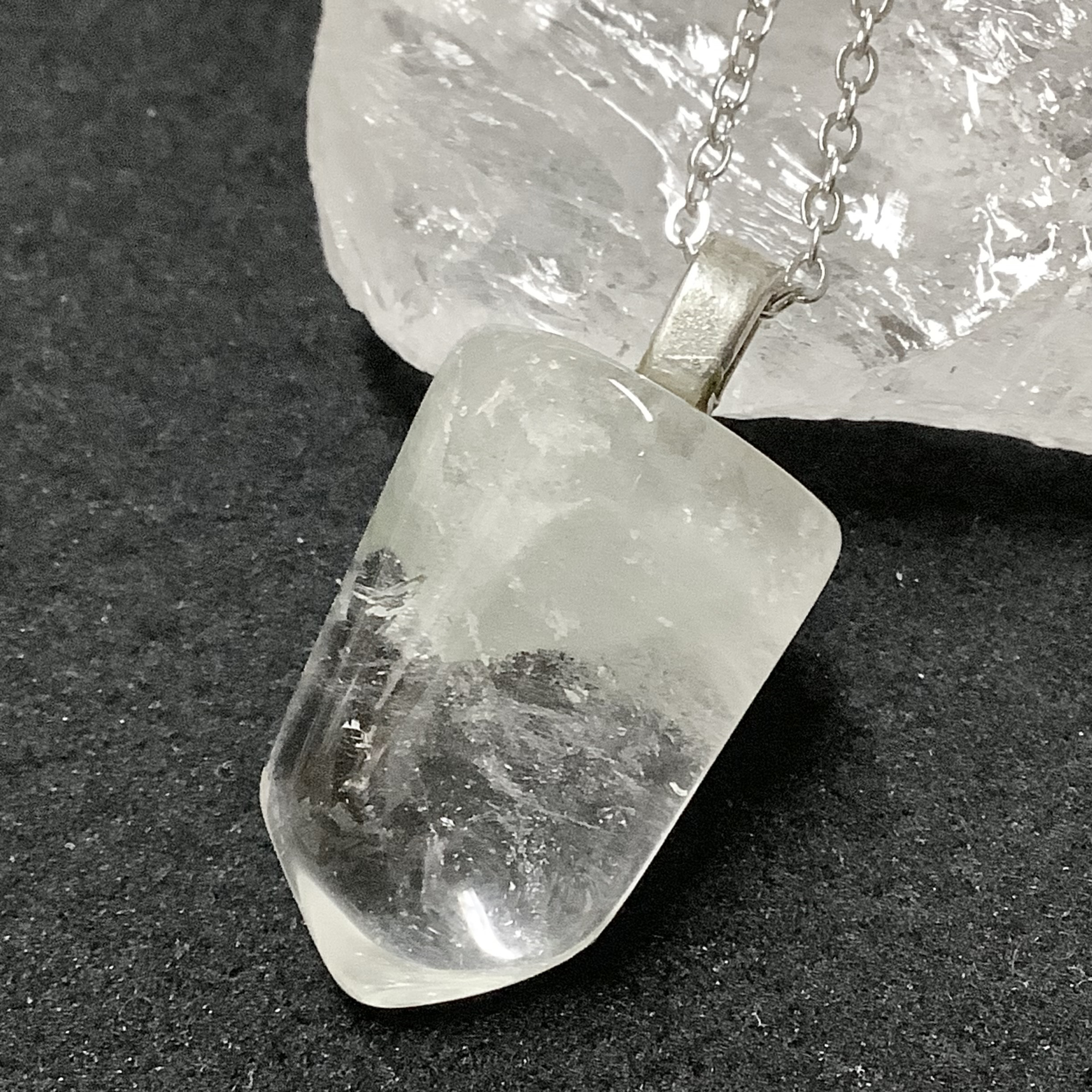 おすすめ一点物☆送料無料 ヒーリングストーン 天然石 ホワイトファントムクォーツ ネックレス