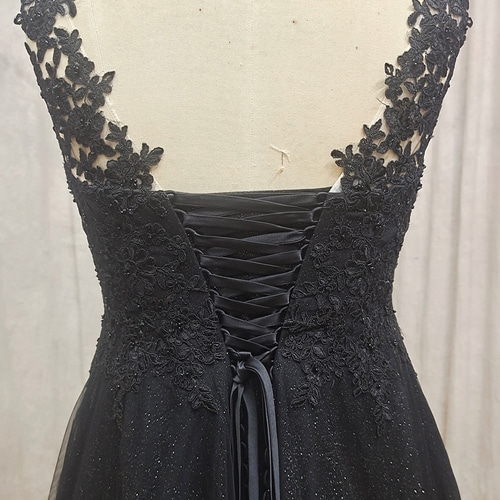 エレガントな編み上げ キラキラレース Aライン ウェディング ドレス  