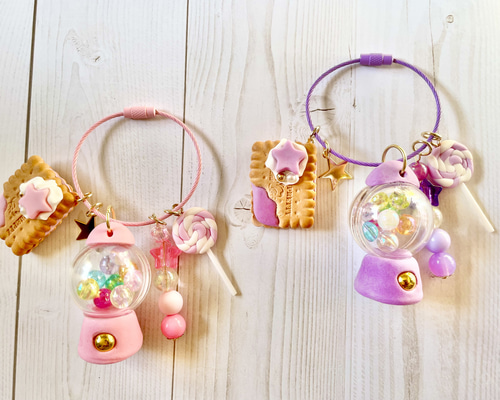 【SHINO☆】じゃらじゃらキーホルダー バニラソフトクリーム 169 45d148de8e1d68e0ec200fe88402e4