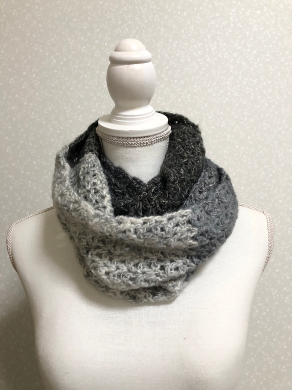 ❤未使用品❤カシミヤスヌード マフラー ホワイト エルメス 箱付き ハンドメイドスヌード （ブラックホワイト）ネックウォーマー