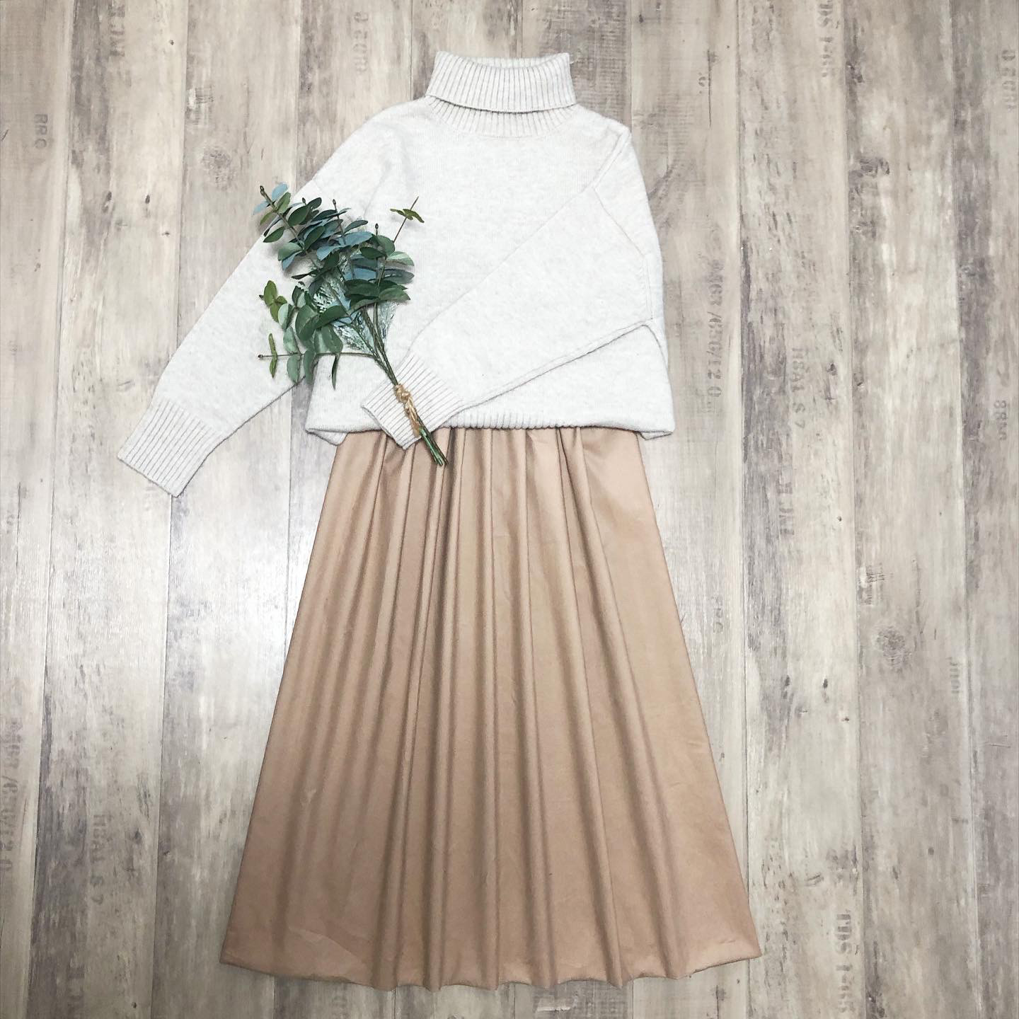 ミルクティ ほんわか かわいい コーデュロイ ギャザースカート