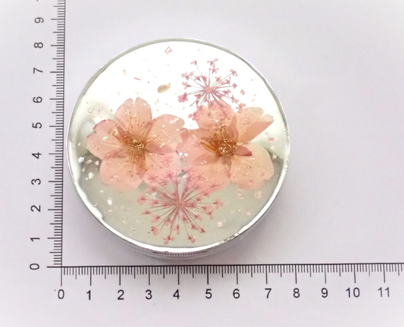 桜吹雪　鏡付きルースパウダーケース　携帯用　パフ付き　メッシュ 9枚目の画像
