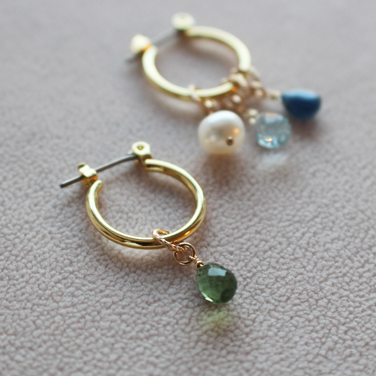 21種類の天然石から4つのチャームが選べる✨フープピアス（イヤリング）＆チャームセット