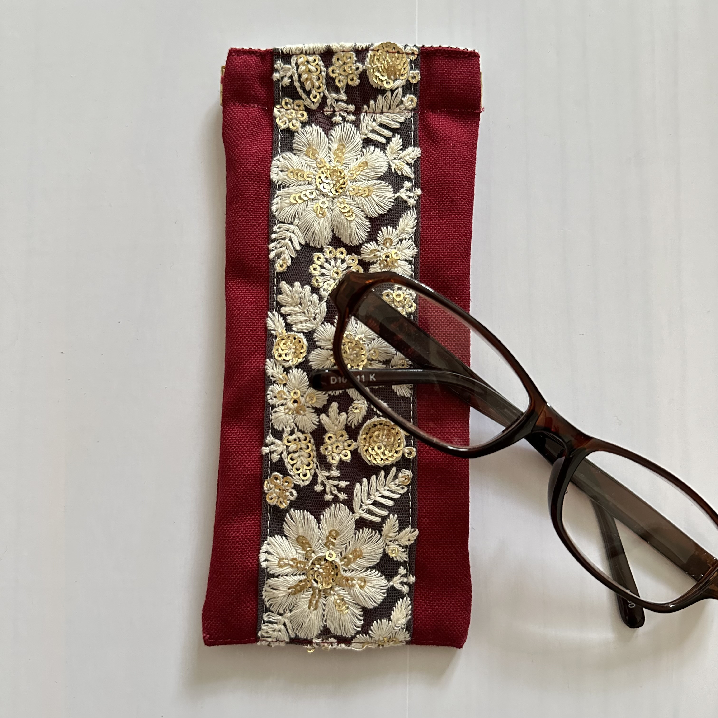 インド刺繍リボンと牛革レザーのめがねケース ・ペンケース