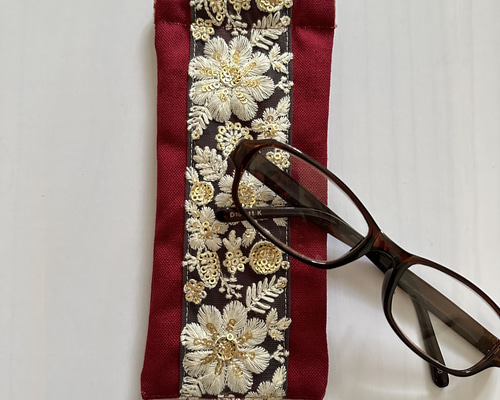 【396】ハンドメイド　刺繍バネ口メガネ＆ペンケース b8f82248b3b649fc37d27a85afbe85