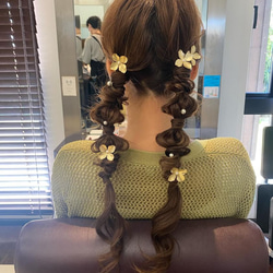 ゴールド　フラワー　ブライダル　ウェディング　結婚式　卒業式　成人式　ヘアアクセサリー　ヘアピン 6枚目の画像