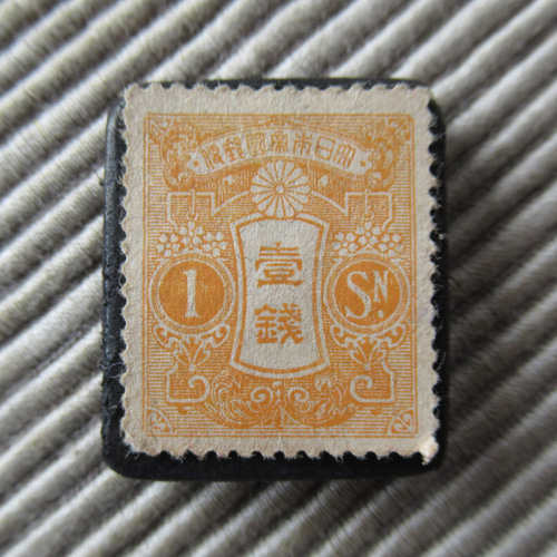 日本 1銭 切手ブローチ9247 ブローチ Yukio TANZAWA 通販 17152575