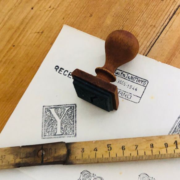 【イギリス　ハンドメイド】ヴィンテージスタンプ ビンテージレタリングスタンプ 「Y」 はんこ・スタンプ FIG 通販