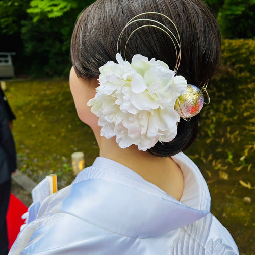 芍薬と和玉の髪飾り 結婚式・成人式・卒業式に 白 和風 和装