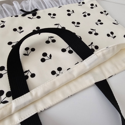 送料無料☆さくらんぼ柄 レッスンバック ☆レッスンバッグ☆入学