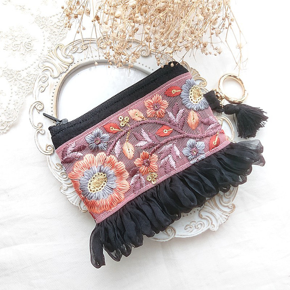 インド刺繍リボン ♡ ポケットティッシュケース 付き ミニポーチ ♡ ピンクブラック 1枚目の画像