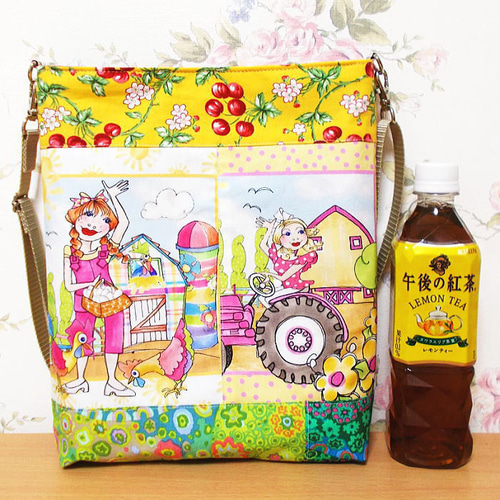 サコッシュ ロラライハリス 牧場ガール 鶏 豚ちゃん パッチワーク