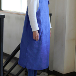 【NEW】エプロンワンピース　　脇ギャザー入りのゆったりサイズ　富士吉田染加工 6枚目の画像