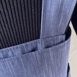 かすり調ブルー（綿ポリ）　だぼっと着たいプルオーバータイプのエプロン　着丈105 8枚目の画像