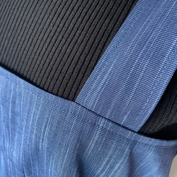 かすり調ブルー（綿ポリ）　だぼっと着たいプルオーバータイプのエプロン　着丈105 6枚目の画像