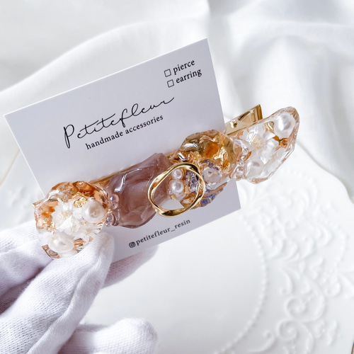 ヘアクリップ 花 パール レジン ゴールド 上品 大人可愛い おしゃれ