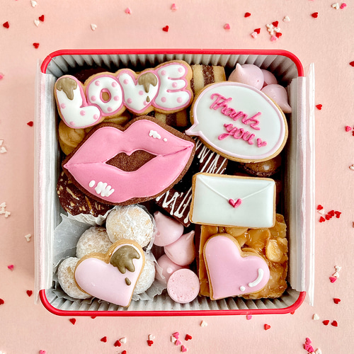 2月9日〜11日発送】LOVE♡バレンタインアイシングクッキー缶 クッキー