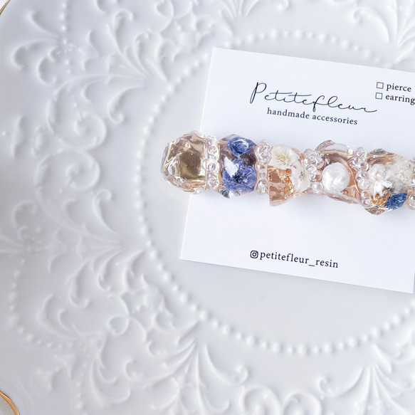 礦物髮夾，花、珍珠、金色，可愛、時尚、女性化，生日或特殊場合的完美禮物 第6張的照片