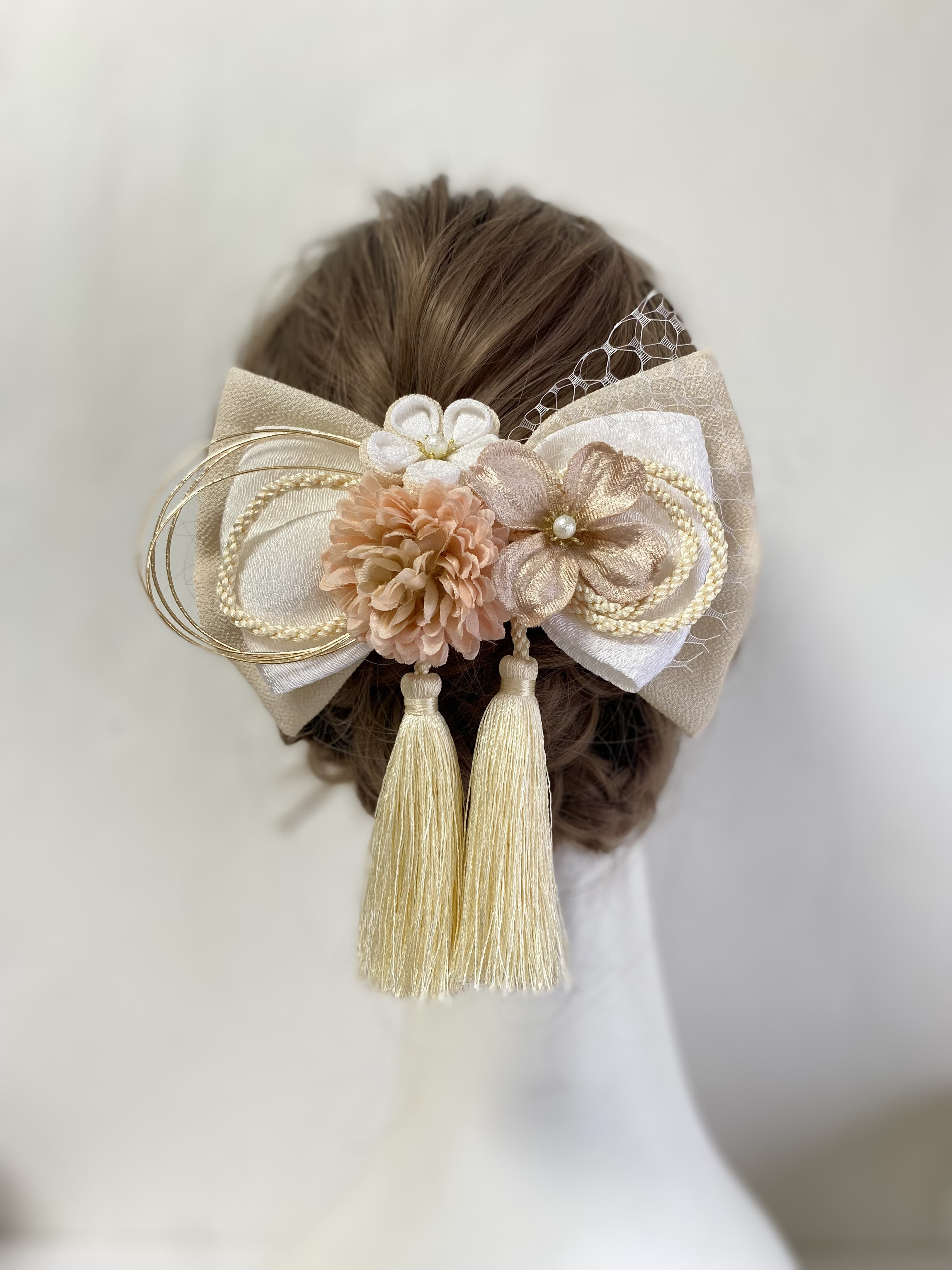 成人式　髪飾り　和装　アイボリー×ホワイト　つまみ細工　りぼん　 卒業式　結婚式