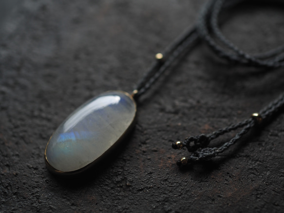 white labradorite brass necklace (daikan) 8枚目の画像