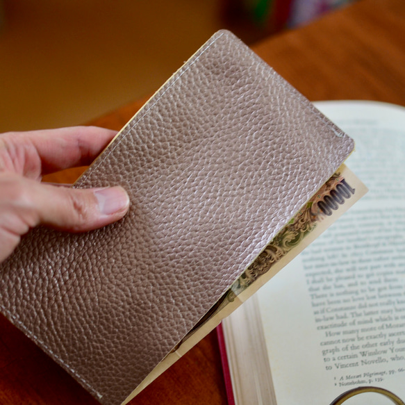 COACH　財布　札入れ　ラケットプリント　紙袋　不織布付 本革 シャンパンゴールドのレザーのシンプルな財布 札入れ、領収書入れ