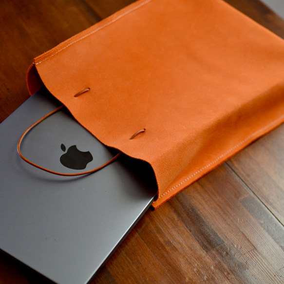 A4が入る紙袋風ショッピングトートバッグ　鮮やかなオレンジの本革イタリアンレザー　床革　サイズ変更可能 1枚目の画像